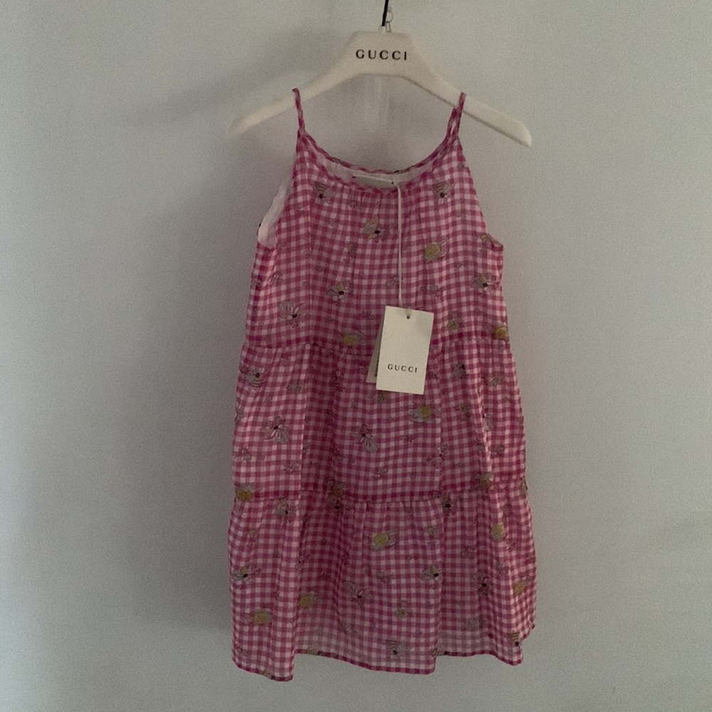 Gucci butterfly little girls summer dress New with Tags size 4 comes with hanger